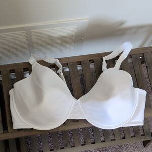 Vanity Fair Classic White Bra